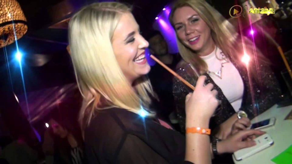 KERVAN PUB Alanya Eğlence Gece Alemi Pub Club Disco Magazin Girl