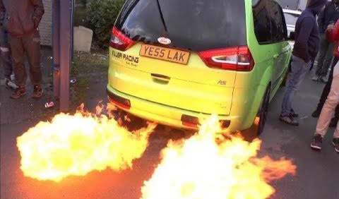 Sokaklarda en çok korkutan 7 egzoz patlatma videosu