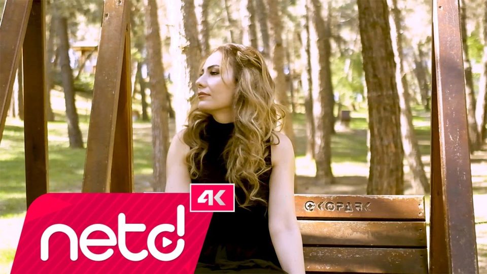Derya İnan - Ateşsiz Yanıyorum Şarkı Sözleri