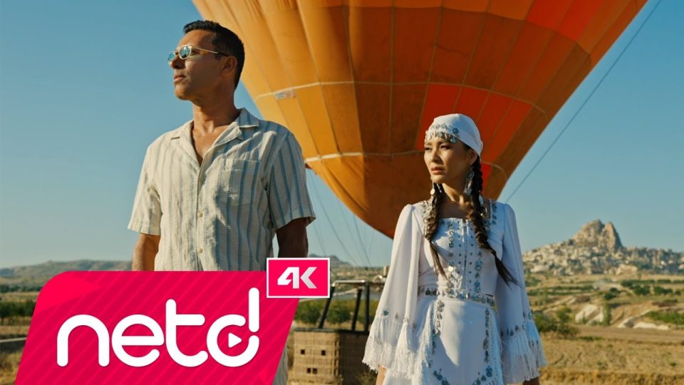 Mustafa Sandal & İndira Elemes - Yoksay Şarkı Sözleri