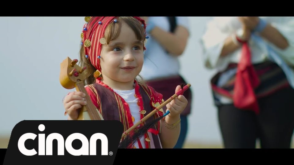 Muhammet Kaya - Abdestsiz Kılacağım Şarkı Sözleri (Horon)