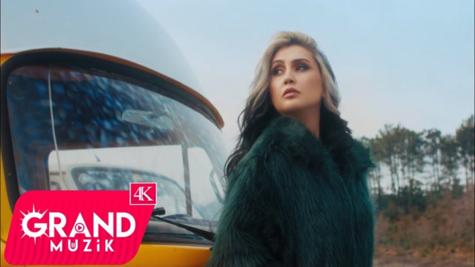 Nur Cennet - Ama Yine Gel Şarkı Sözleri