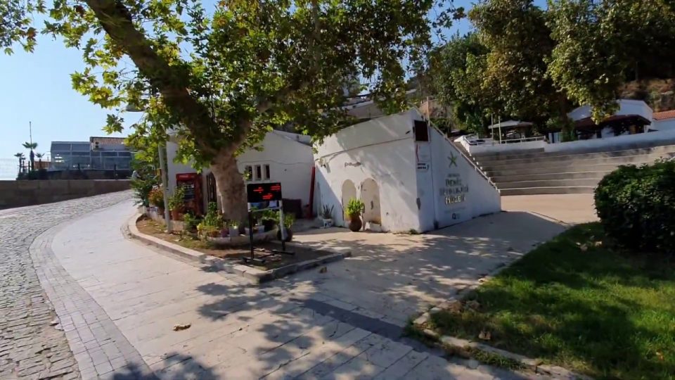 Antalya Cumhuriyet Meydanı - Yat Limanı Arası Yürüyüş - 8/9