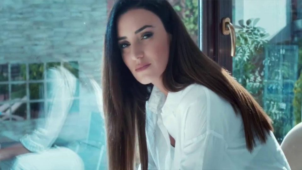 Bülbül Havalanmış Yüksekten Uçar Şarkı Sözleri