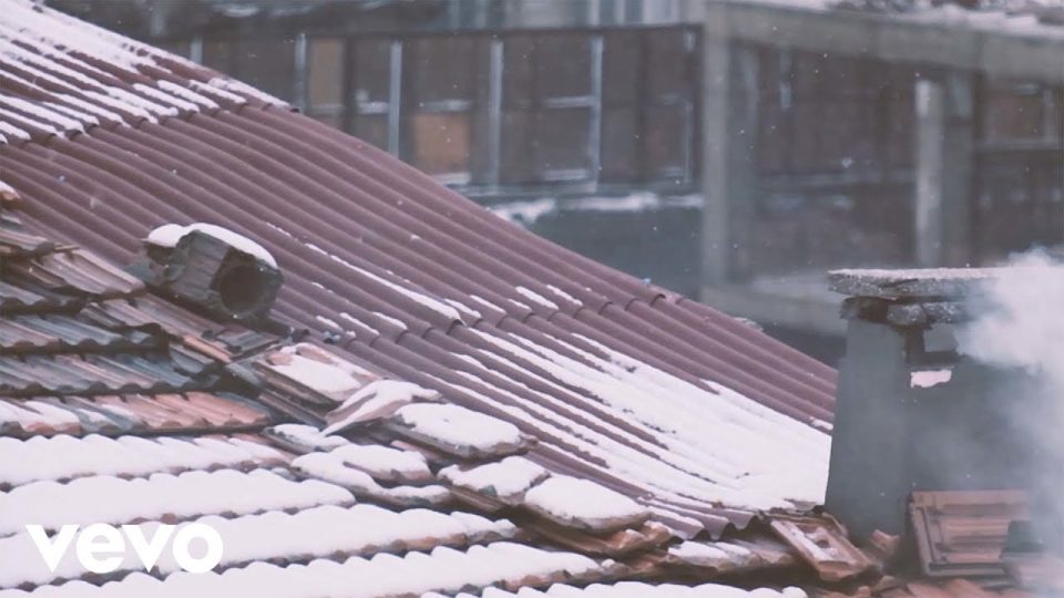 Yüzyüzeyken Konuşuruz - Son Seslenişim Şarkı Sözleri