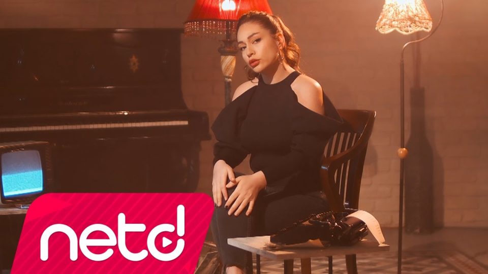 Ceylan Koynat - Uçurum Şarkı Sözleri