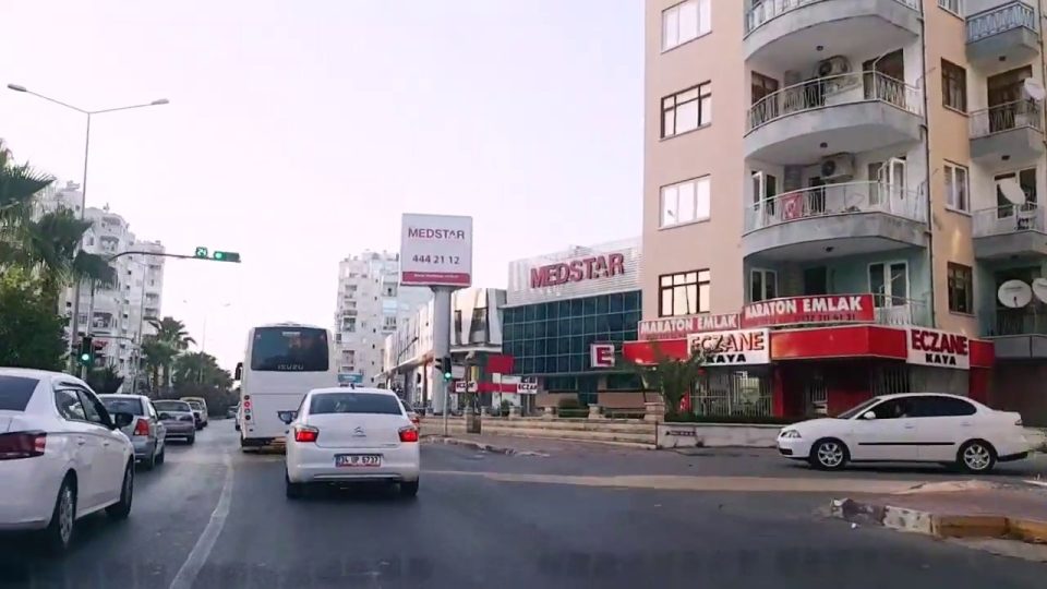 Konyaaltı Cad. Dönerciler Işıklar Perge Bulvarı Antalya Şehir Turu 8/9