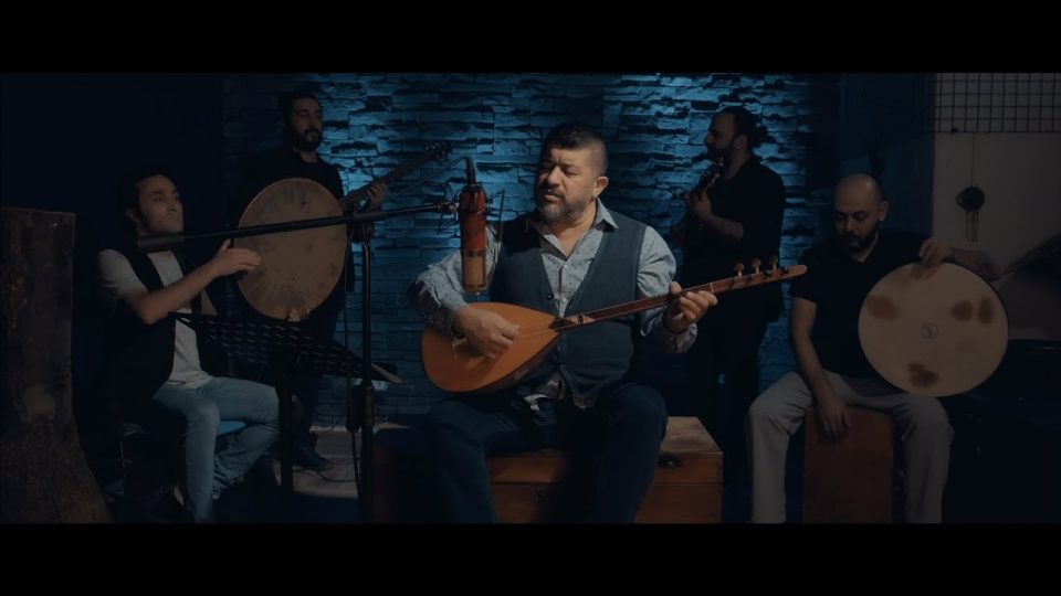 Kutsal Evcimen - Dilim Şarkı Sözleri