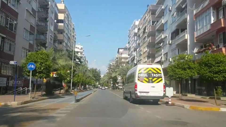 Milli Egemenlik Teomanpaşa Cad. Konyaaltı Beach Park Varyant Yolu 3/8