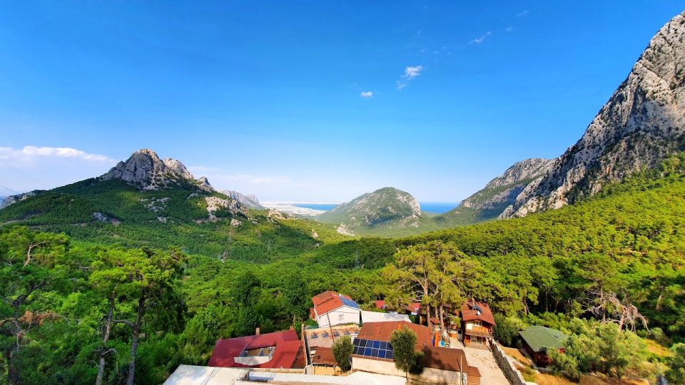 Dev Salıncak Altınyaka Yolu Antalya