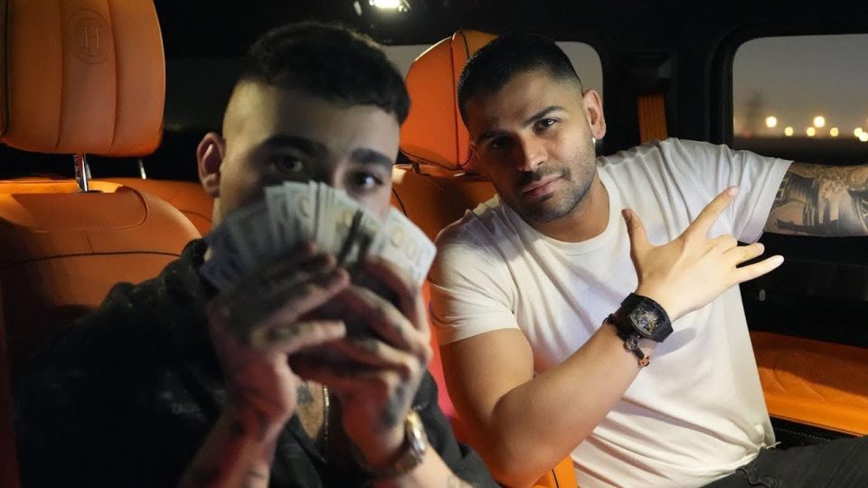 UZI x MONTIEGO - PARA ŞARKI SÖZLERİ