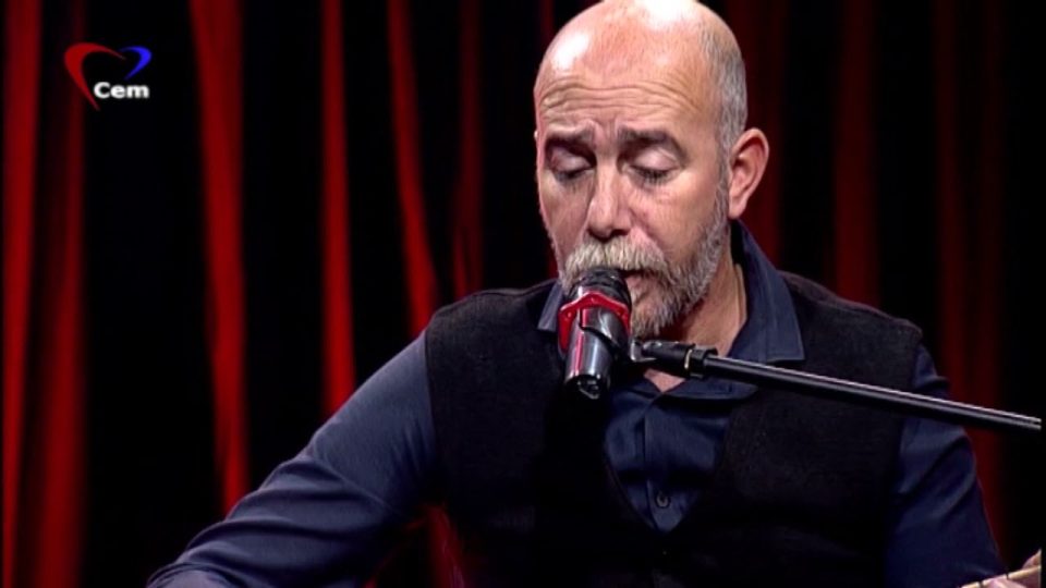 Erkan Yavuzer | Anasız Kuzu (Şu Yüce Dağları Kaldır Aradan) Sözleri