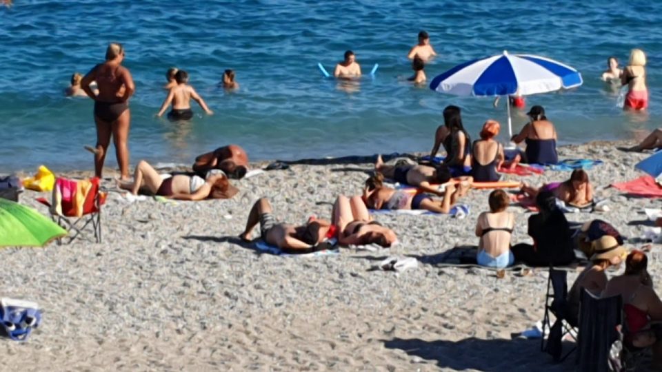 Antalya Deniz Manzarası Konyaaltı Beach Gezi Tatil