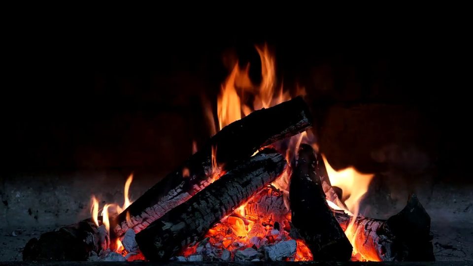 Lagerfeuergeräusche & sanftes Knistern, Kaminfeuer zum Entspannen, Lernen & Schlafen