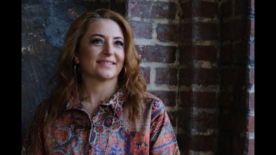 Mercan Erzincan Yerleşmiş Gönlüme Hüsn-ü Cemalin Sözleri