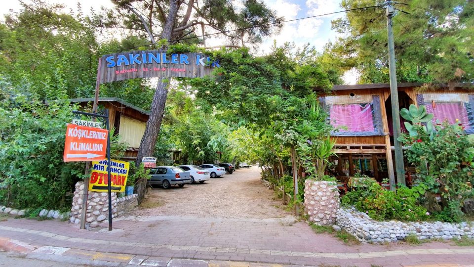 Serpme Kahvaltı Mekanları Antalya Çakırlar - Sakinler Gözleme Bazlama