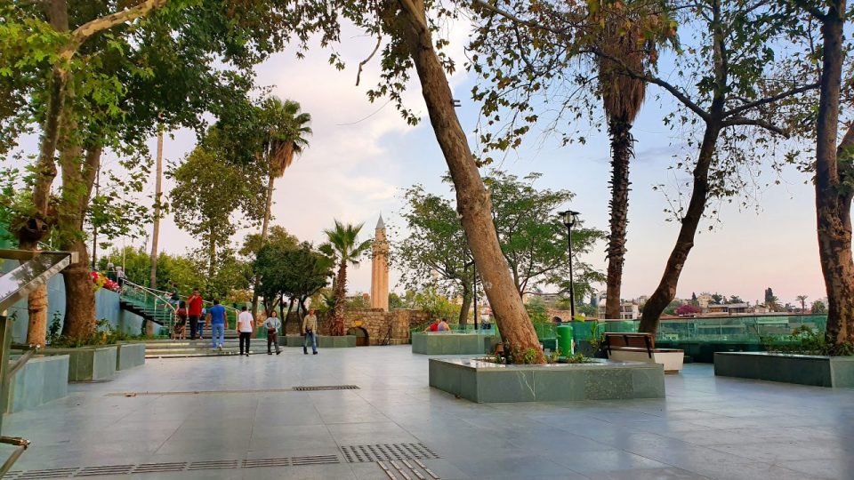 Tophane Çay Bahçesi Antalya Kaleiçi Fotoğrafları Antalya Manzarası