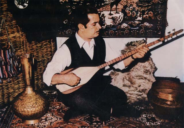 Ne Ağlarsın Benim Zülfü Siyahım Bu Da Gelir Bu Da Geçer Ağlama Sözleri