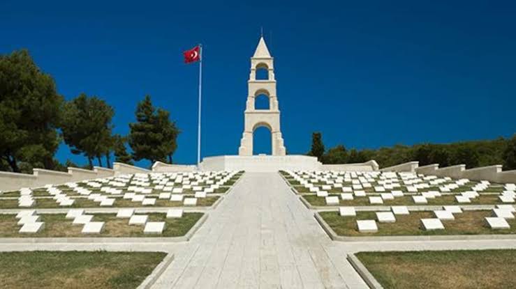 Türk'ü Kürd'ü Nidersin - Ali Aksoy (Şiir)