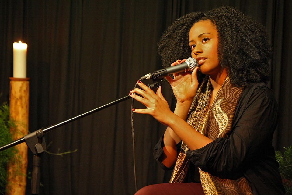 10 rules to follow when singing