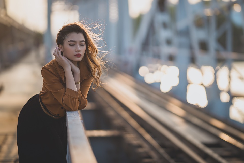 How can I tell if my boyfriend is cheating on me?