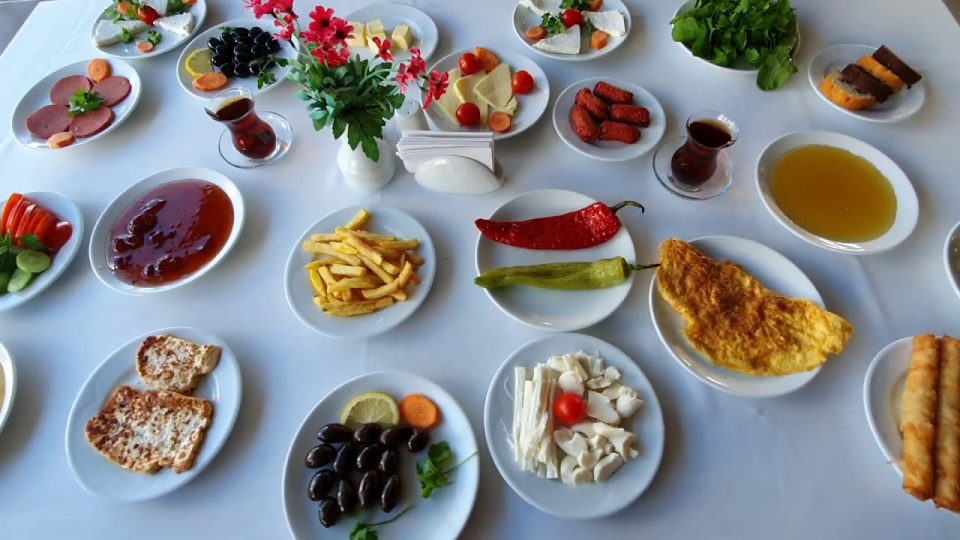 Blue Garden Hotel Kahvaltı – (0242) 228 89 00  Konyaaltı Antalya