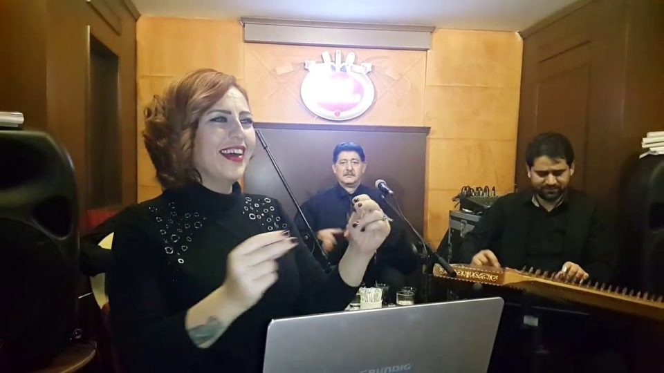 Taht Kurmuşsun Kalbime – Uzaklarda Aramam Sözleri – Antalya Canlı Müzik Fasıl