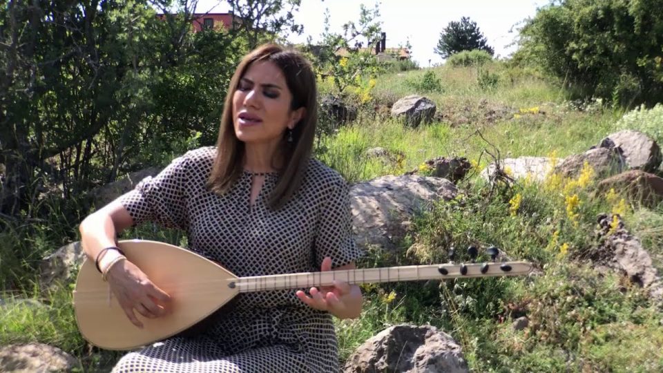 Kayadan İndim Bugün Şarkı Sözleri