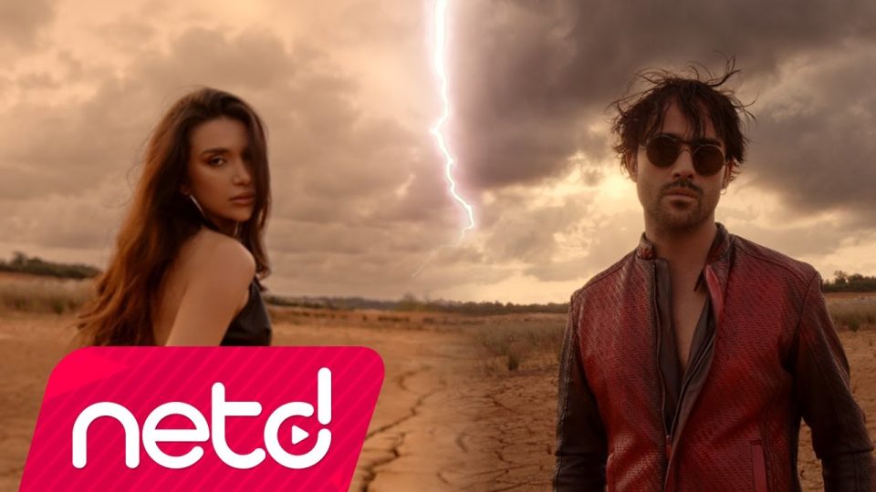 Turaç Berkay feat. Su El Roman – Çok sev Şarkı Sözleri