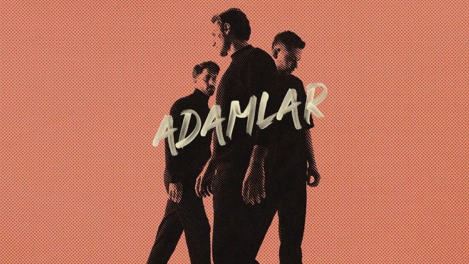 Adamlar – Gelir Geçer Şarkı Sözleri