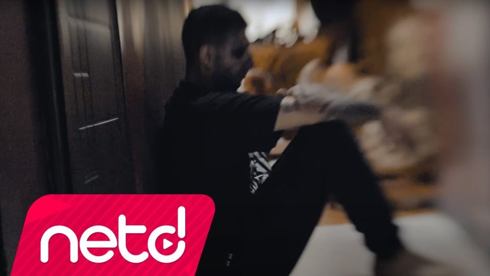 Araff & Anıl Piyancı Gülümse Sözleri