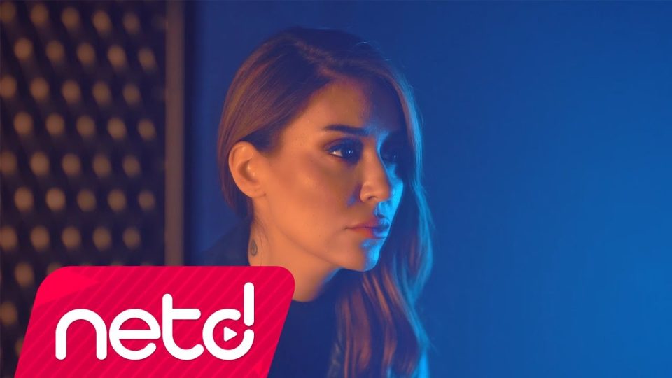 Banu Parlak – Allah Affetmez Şarkı Sözleri