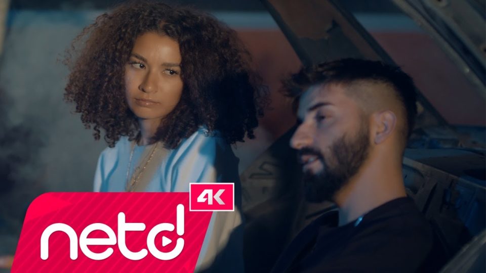 Ahmet Gökmen – Loş Işıklar Şarkı Sözleri