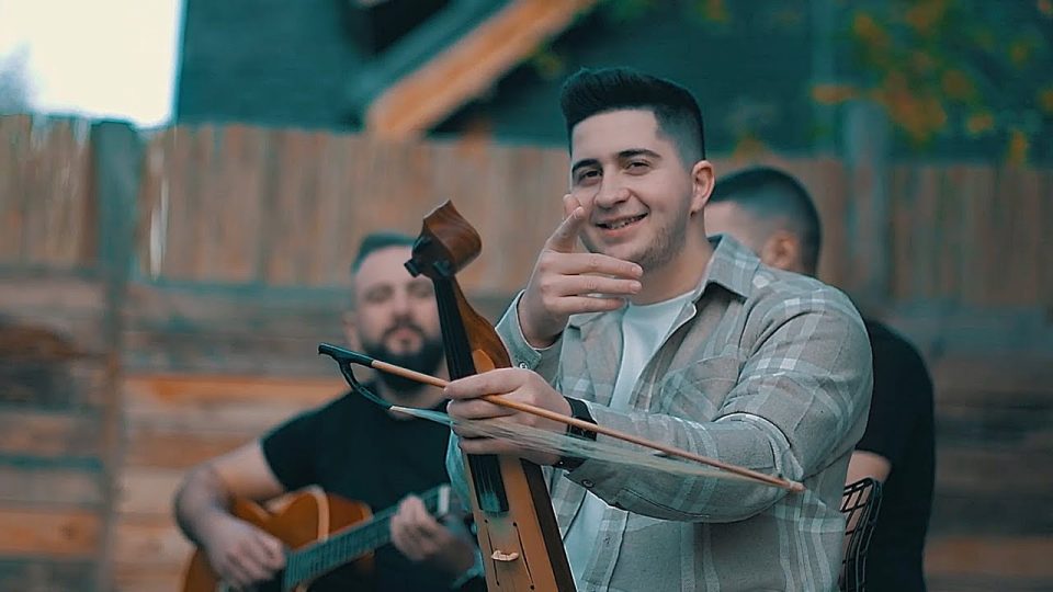 Melih Boz Yalan Yarim Sözleri