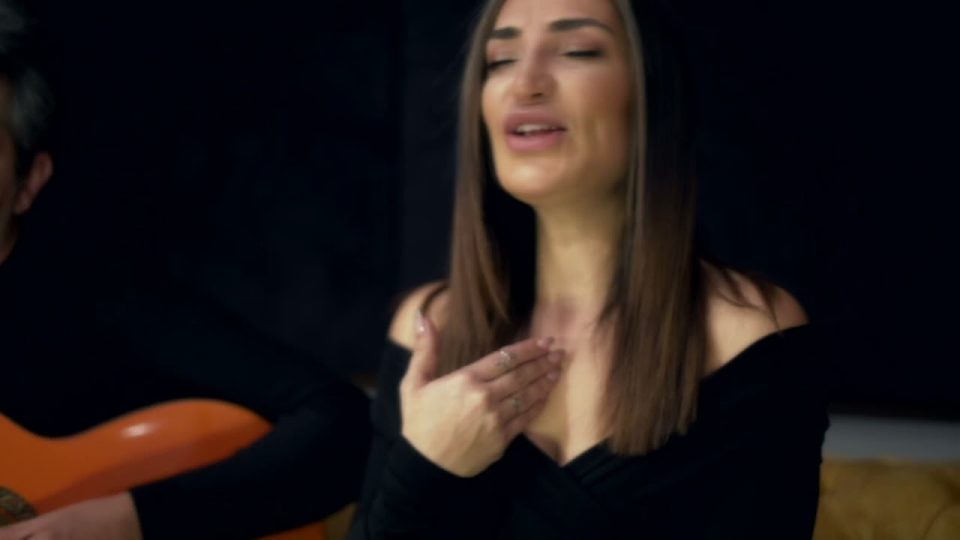 Aysel Aydoğan – Davetsiz Misafir Şarkı Sözleri