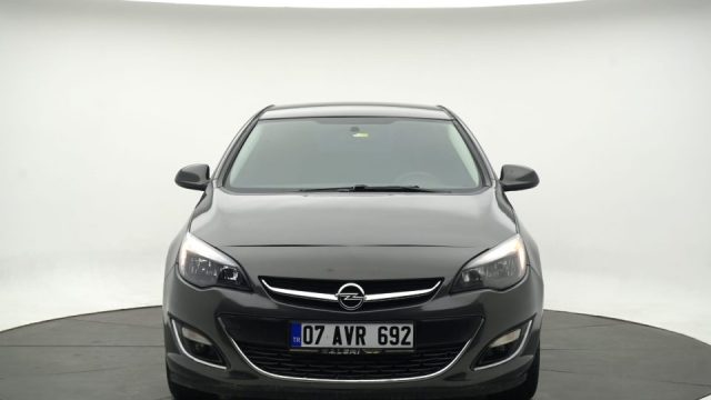 2015 MODEL OPEL ASTRA EN DOLUSU